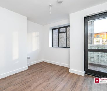 1 bedroom in a flat share to rent - Photo 5