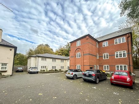 Rosina Court, CM21, Sawbridgeworth - Photo 4