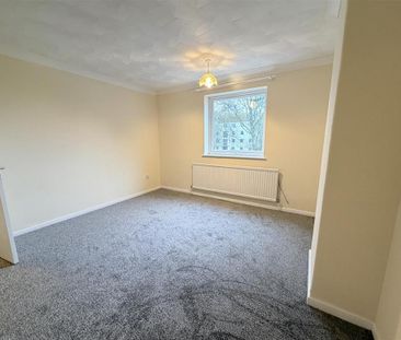 3 bedroom terraced house to rent - Photo 6