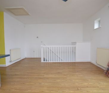 2 Bedroom Apartment - Photo 5