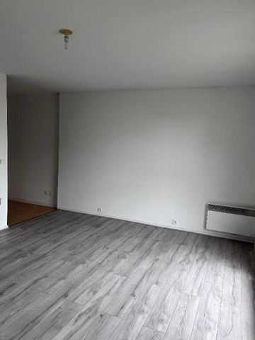 Location appartement 2 pièces 37 m² à Val-de-Reuil (27100) - Photo 3