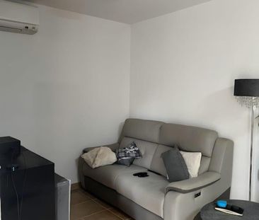 Location Appartement 2 pièces 57m² GONFARON 83590 - Photo 2