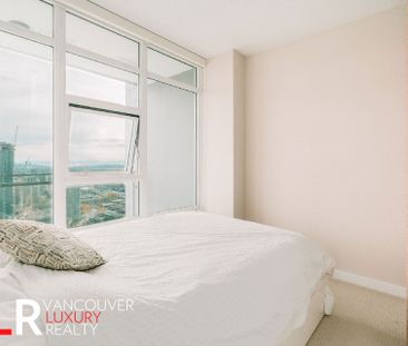 Condo in Burnaby, BC - Photo 6