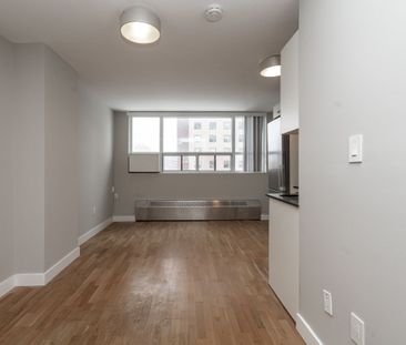 730 St Clarens Avenue - Photo 5