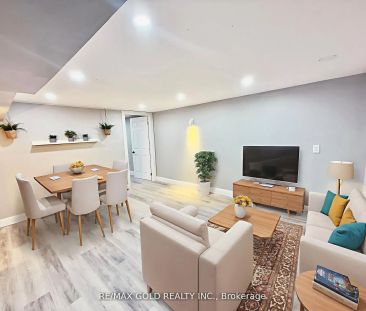 156 Mooregate Crescent #Lower - Photo 1