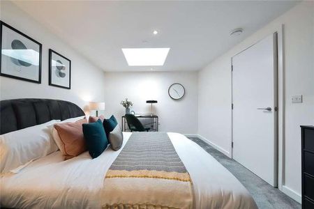 Field End Road, Eastcote, HA4 - Photo 2