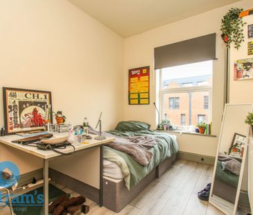 8 bed Semi-Detached House for Rent - Photo 2