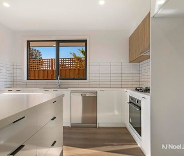 1/6 Esther Crescent, MOOROOLBARK - Photo 6