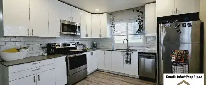 MAINFLOOR SUITE-INSUITE LAUNDRY-PET WELCOME-HUGE YARD-QUIET MATURE NEIGHBORHOOD | 8506 121 Avenue Northwest, Edmonton - Photo 1