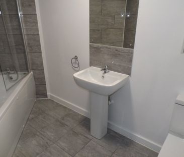 Touthill Place, Peterborough - Photo 1