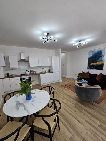 3 Bed Flat, Eagle Road, HA0 - Photo 2