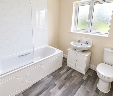 2 bedroom semi-detached house to rent - Photo 6