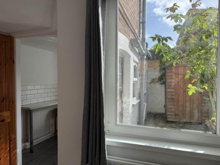 2 bedroom terraced house to rent - Photo 5