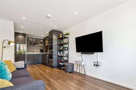 A superb one bedroom flat close to Wandsworth centre. - Photo 3