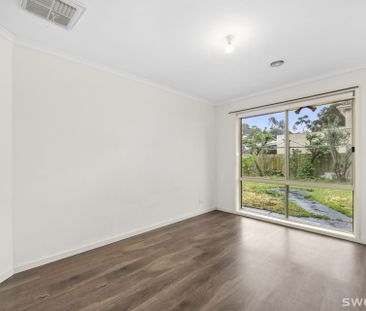 Spacious home in quiet and convenient location - Photo 6