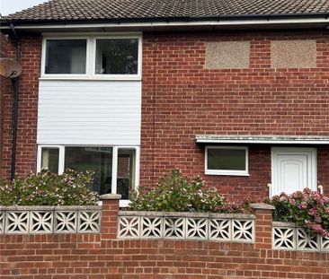 2 bedroom semi-detached house to rent - Photo 4