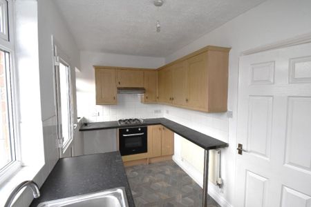 2 bedroom terraced house to rent - Photo 5
