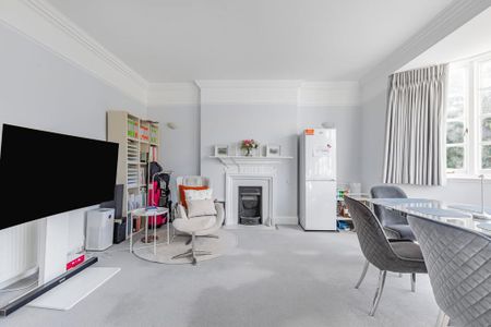 3 bedroom apartment to rent - Photo 2