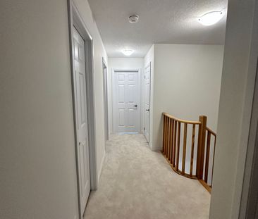 For Lease - 202 Port Crescent, Welland, Ontario - Photo 2