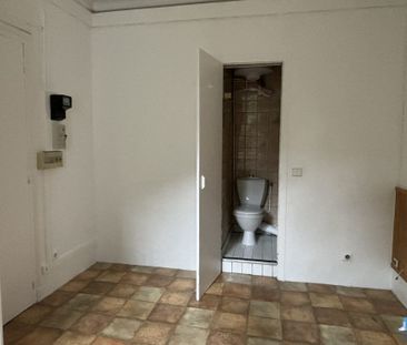 Location Appartement 1 pièce 14m² COURBEVOIE 92400 - Photo 2