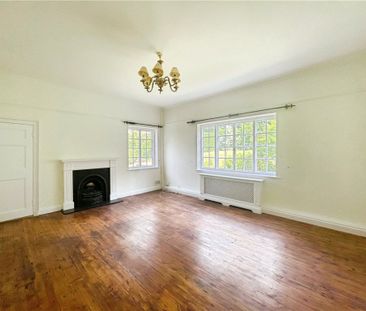Old Avenue, West Byfleet, Surrey, KT14 6AE - Photo 6