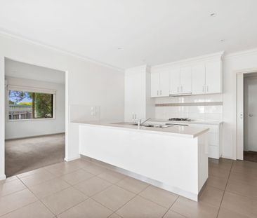 Spacious 3-Bedroom Unit in Prime Somerville Location - Photo 3