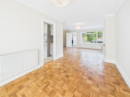 4 bedroom semi-detached house to rent - Photo 2