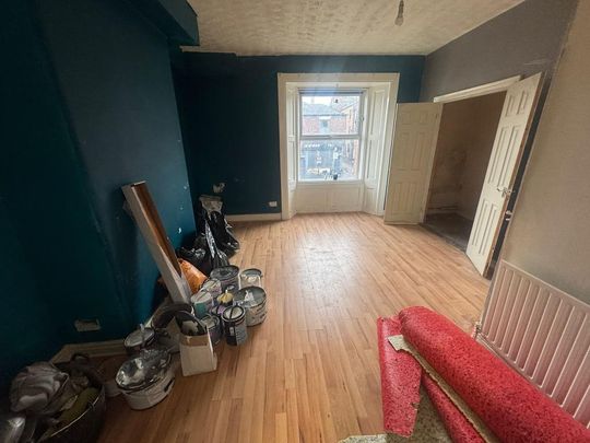 3 bedroom flat to rent - Photo 1