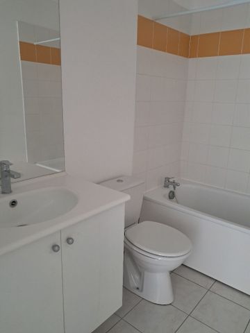 Location Appartement 2 pièces 34m² - Photo 3