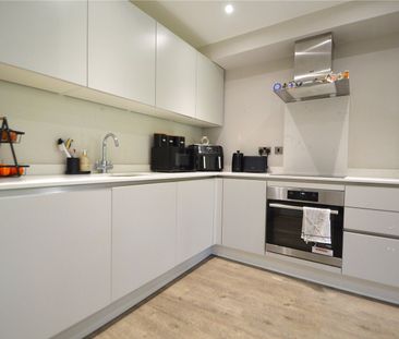 Riddlesdown Road, Purley, CR8 - Photo 6