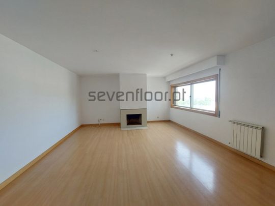 Apartamento T2+1 em Porto - Photo 1