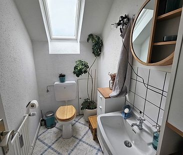 Helle 3,5 Zimmer Dachgeschosswohnung mit Gartennutzung in Wald zu vermieten! - Foto 4