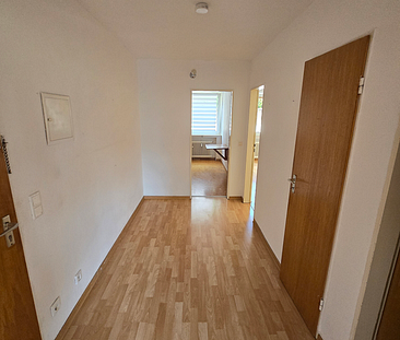 Helle 2-Zimmerwohnung mit Balkon und EBK zu vermieten! - Foto 6