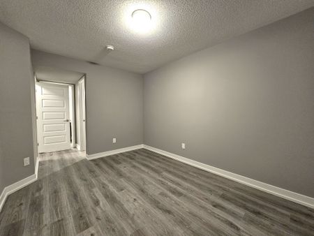 For Lease - 230 ANYOLITE Private, Barrhaven, Ontario - Photo 4