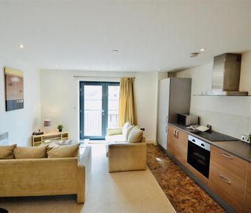 1 bedroom flat to rent - Photo 2