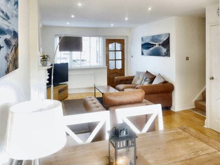 3 bedroom semi-detached house to rent - Photo 2