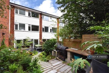 3 bedroom terraced house to rent - Photo 5