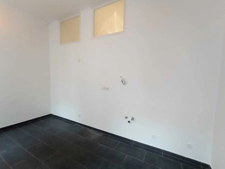 Ideale 2er-WG geeignete, sehr großzügige Stilaltbauwohnung – Nähe Draschpark! - Photo 2