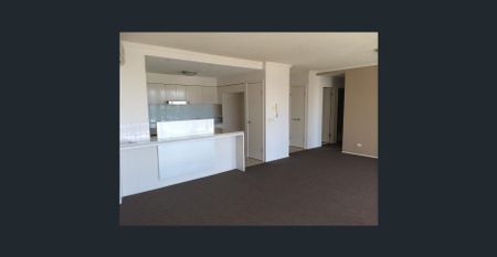 Exceptional Sub‑Penthouse Living in the Heart of Milton - Photo 2