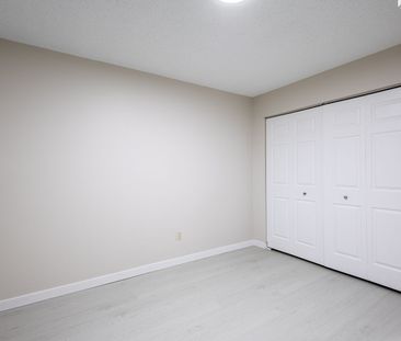 1 - 4528 75 Street Northwest, Calgary - Photo 5