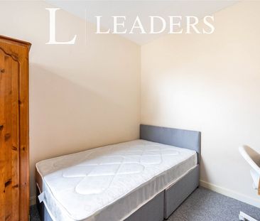 3 bedroom house to rent Talbot Road, Southsea, PO4 - Photo 4