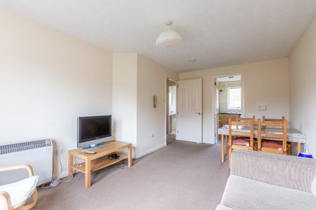 1533L - Parkside Terrace, Edinburgh, EH16 5XR - Photo 2