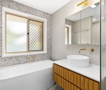 Elevated, luxury home! - Photo 6