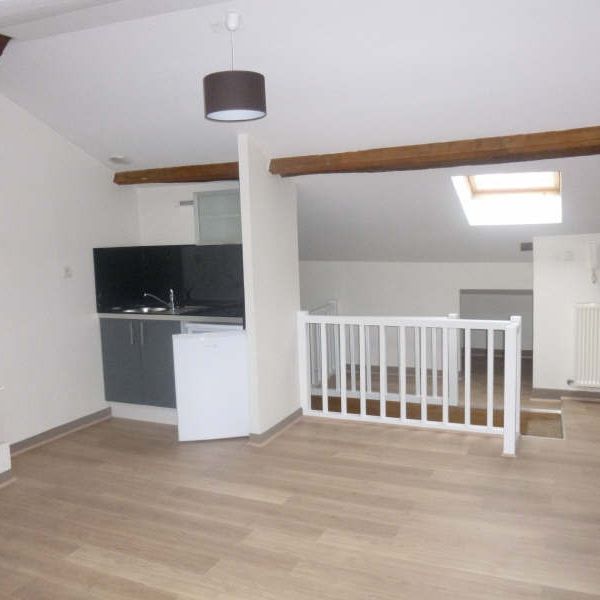 Location Appartement 1 pièce 26m² POITIERS 86000 - Photo 1