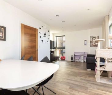 3 bedroom flat to rent - Photo 4