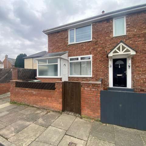 2 bed terraced house to rent in Castleton Road, Stockton-on-Tees - Photo 1