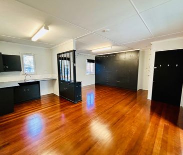 4 Bedroom Comfortable Family Home for Rent - Photo 6