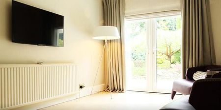 Deluxe Garden Cottage - Photo 3