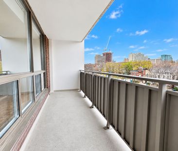 For Lease - 666 Spadina Avenue Unit# 2008, Toronto, Ontario - Photo 1