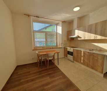 Pronájem bytu 2+1 50 m2 - Fotografie 1